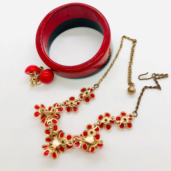 Vintage Red Flower Necklace & Retro Jewelry Lot - Picture 9 of 16